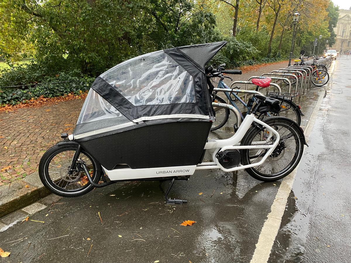 Trocken und Sicher: Regenschutz für Lastenräder