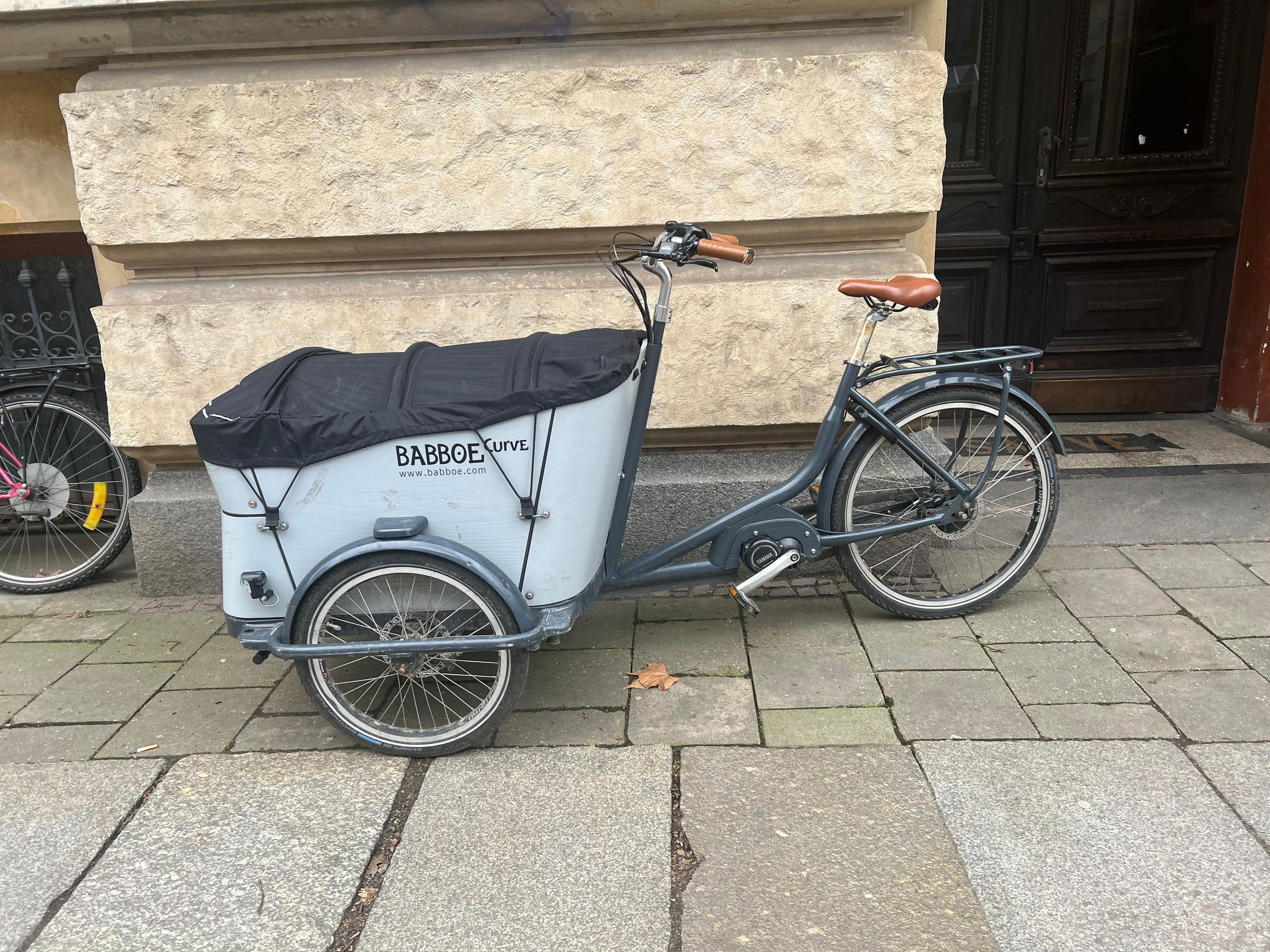 Lastenrad Witterungsschutz: So schützen Sie Ihr Cargobike im Freien